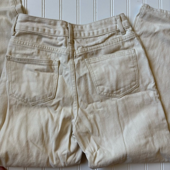 Jeans - Picture 3 of 4